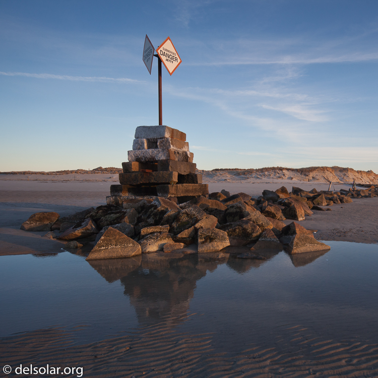 Canon EOS 5D Mark II  --  19 mm  --  12-24mm  