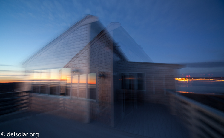 Canon EOS 5D Mark II  --  12 mm  --  12-24mm  