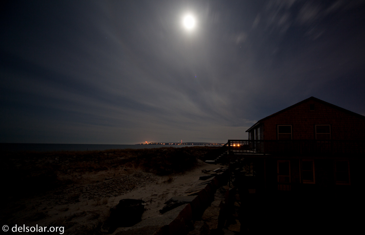 Canon EOS 5D Mark II  --  12 mm  --  12-24mm  