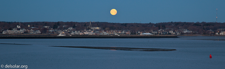 Canon EOS 5D Mark II  --  105 mm  --  EF24-105mm f/4L IS USM  