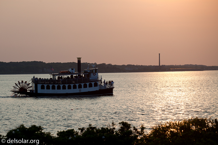 Canon EOS 5D Mark II  --  135 mm  --  EF70-200mm f/4L USM  