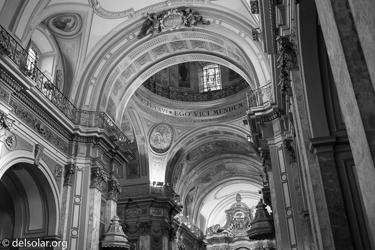 Canon EOS 5D Mark III  --  40 mm  --  EF40mm f/2.8 STM  