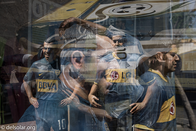 Canon EOS 5D Mark III  --  40 mm  --  EF40mm f/2.8 STM  