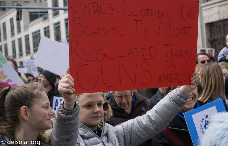 ILCE-6000  --  50 mm  --  E PZ 16-50mm F3.5-5.6 OSS  