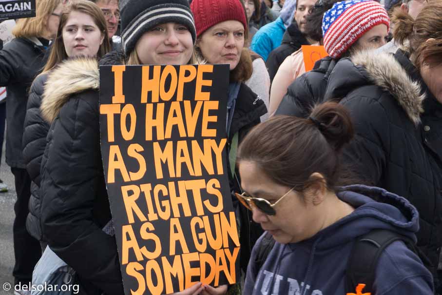 ILCE-6000  --  41 mm  --  E PZ 16-50mm F3.5-5.6 OSS  