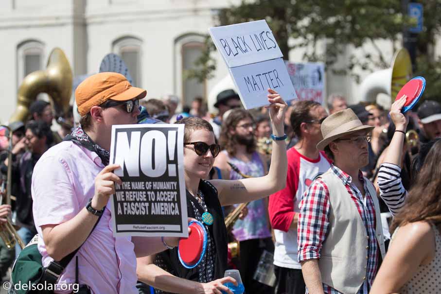 Canon EOS 5D Mark III  --  153 mm  --  EF100-400mm f/4.5-5.6L IS II USM  