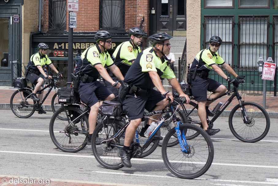 ILCE-6000  --  35 mm  --  E 35mm F1.8 OSS  