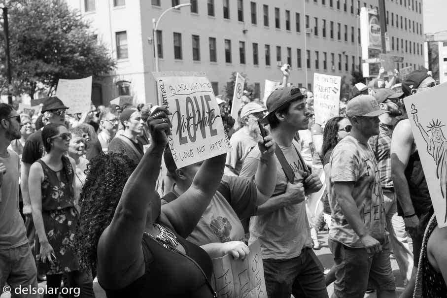 ILCE-6000  --  35 mm  --  E 35mm F1.8 OSS  