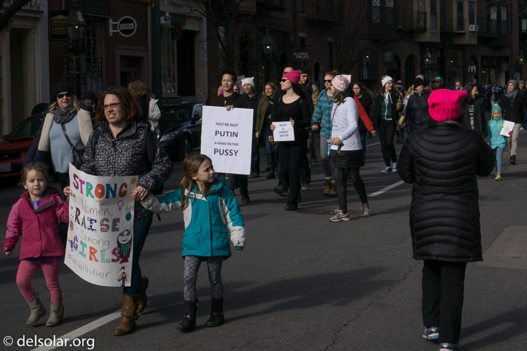 ILCE-6000  --  35 mm  --  E 35mm F1.8 OSS  