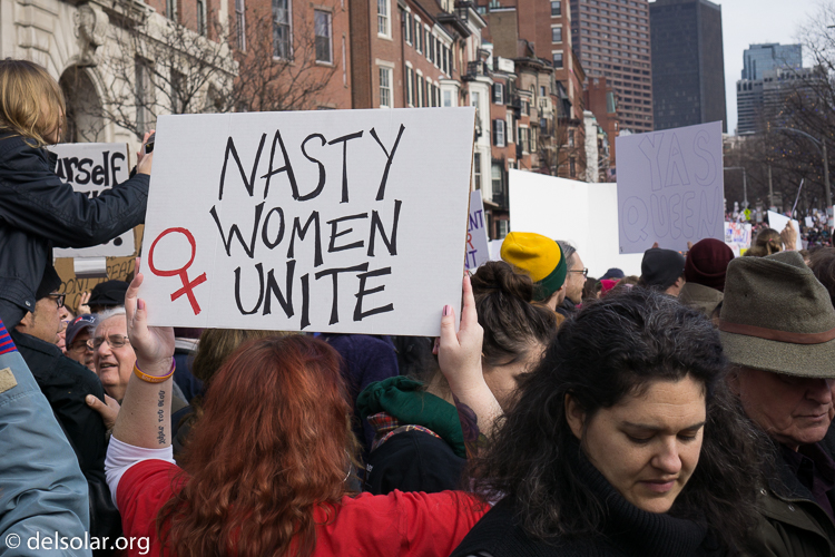 ILCE-6000  --  35 mm  --  E 35mm F1.8 OSS  