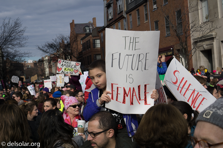 ILCE-6000  --  35 mm  --  E 35mm F1.8 OSS  