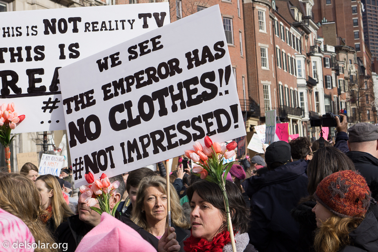 ILCE-6000  --  35 mm  --  E 35mm F1.8 OSS  