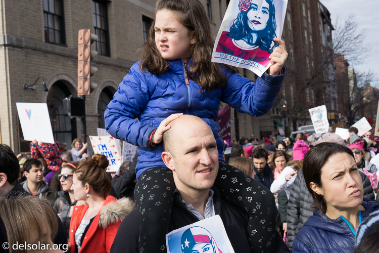 ILCE-6000  --  35 mm  --  E 35mm F1.8 OSS  