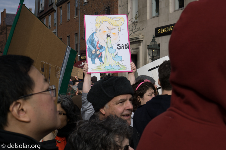 ILCE-6000  --  35 mm  --  E 35mm F1.8 OSS  