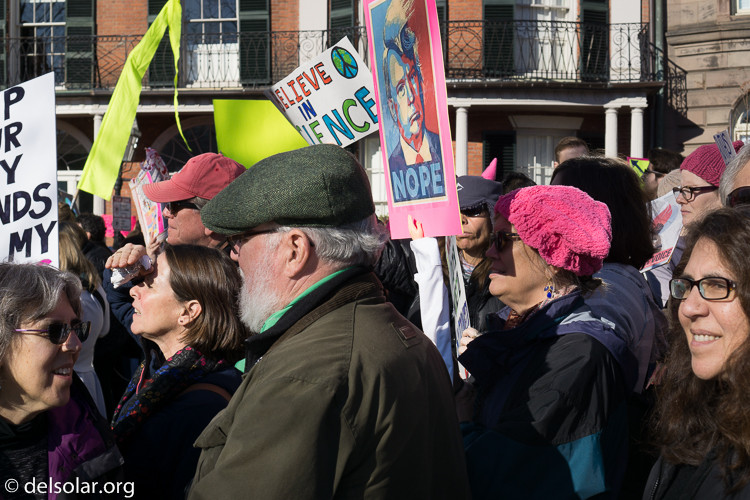 ILCE-6000  --  35 mm  --  E 35mm F1.8 OSS  