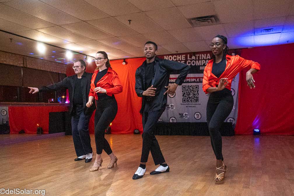 RICOH GR III  --  GR LENS 18.3mm F2.8 -- 1/1000 sec at f / 2.8 -- ISO 6400 -- 0 EV -- 