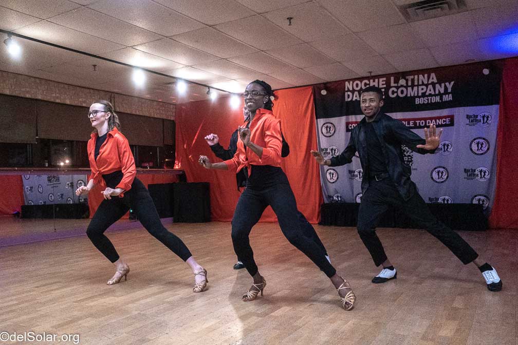 RICOH GR III  --  GR LENS 18.3mm F2.8 -- 1/1000 sec at f / 2.8 -- ISO 6400 -- 0 EV -- 