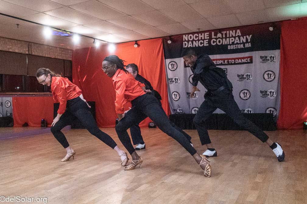 RICOH GR III  --  GR LENS 18.3mm F2.8 -- 1/1000 sec at f / 2.8 -- ISO 6400 -- 0 EV -- 