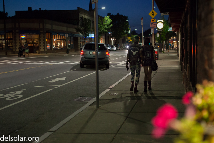 Canon EOS 5D Mark II  --  35 mm  --  35mm  