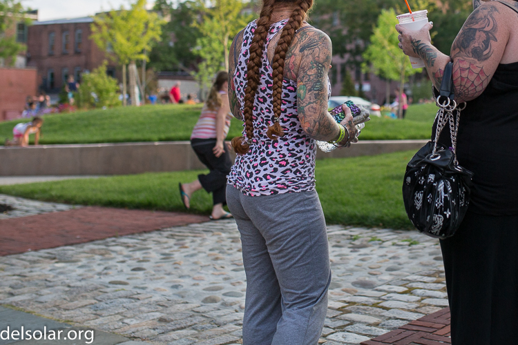 Canon EOS 5D Mark III  --  35 mm  --  35mm  