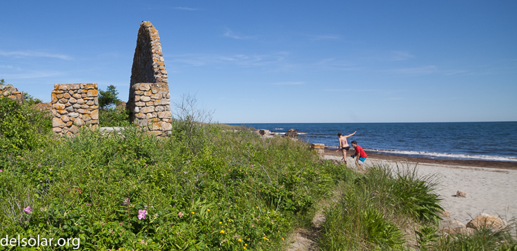 Canon EOS 5D Mark II  --  14 mm  --  14-14mm  