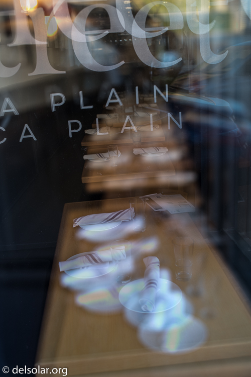 Canon EOS 5D Mark III  --  40 mm  --  EF40mm f/2.8 STM  