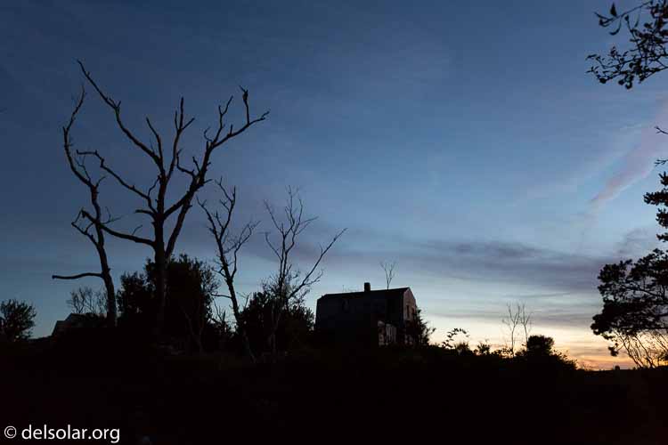 Canon EOS 5D Mark III  --  35 mm  --  EF16-35mm f/4L IS USM  