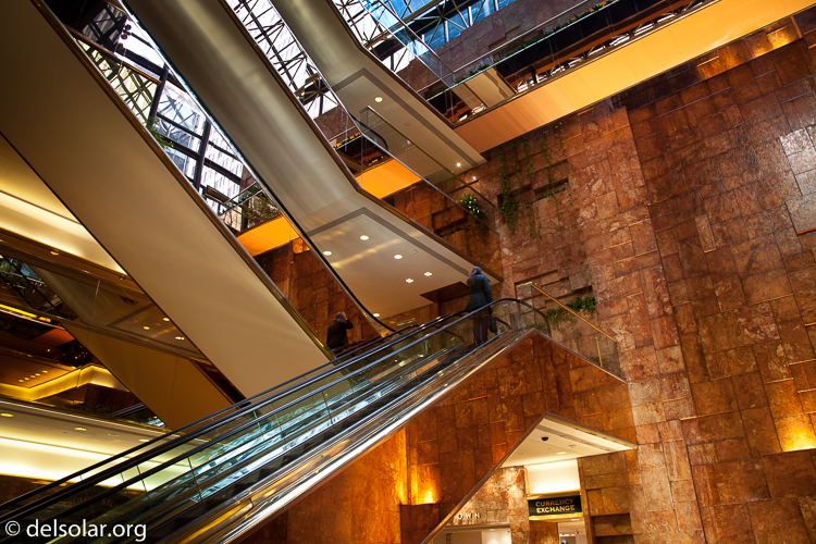 Canon EOS 5D Mark II  --  24 mm  --  EF24-105mm f/4L IS USM  