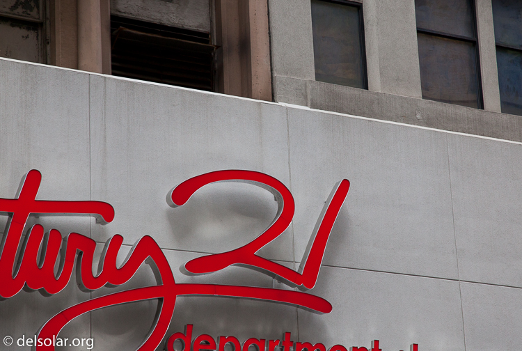 Canon EOS 5D Mark II  --  105 mm  --  EF24-105mm f/4L IS USM  