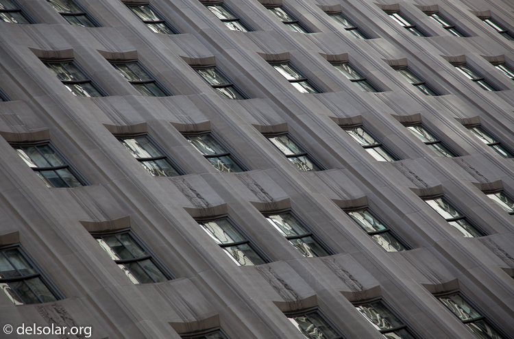 Canon EOS 5D Mark II  --  105 mm  --  EF24-105mm f/4L IS USM  