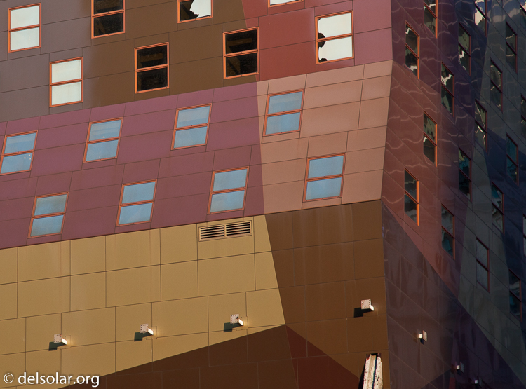 Canon EOS 5D Mark II  --  105 mm  --  EF24-105mm f/4L IS USM  