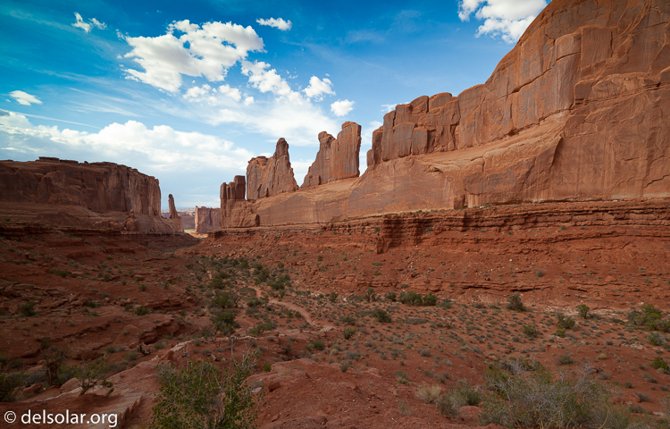 Canon EOS 5D Mark II  --  14 mm  --  14-14mm  