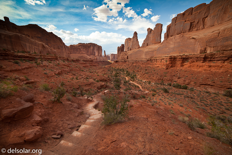 Canon EOS 5D Mark II  --  14 mm  --  14-14mm  