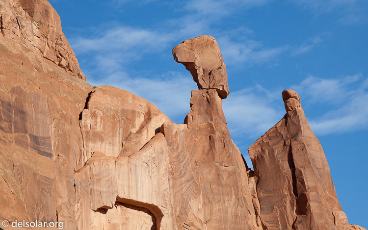 Canon EOS 5D Mark II  --  105 mm  --  EF24-105mm f/4L IS USM  