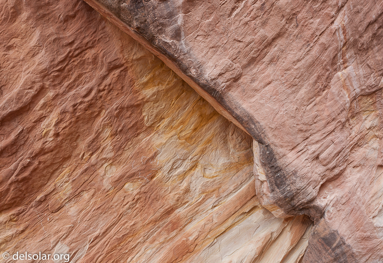 Canon EOS 5D Mark II  --  35 mm  --  EF17-40mm f/4L USM  