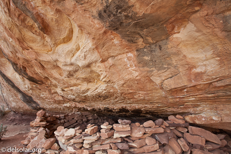 Canon EOS 5D Mark II  --  20 mm  --  EF17-40mm f/4L USM  