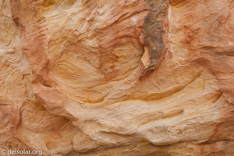 Canon EOS 5D Mark II  --  21 mm  --  EF17-40mm f/4L USM  