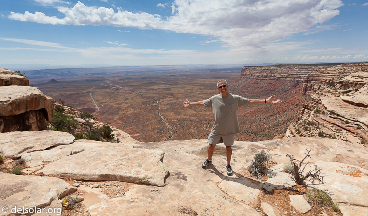 Canon EOS 5D Mark II  --  19 mm  --  EF17-40mm f/4L USM  