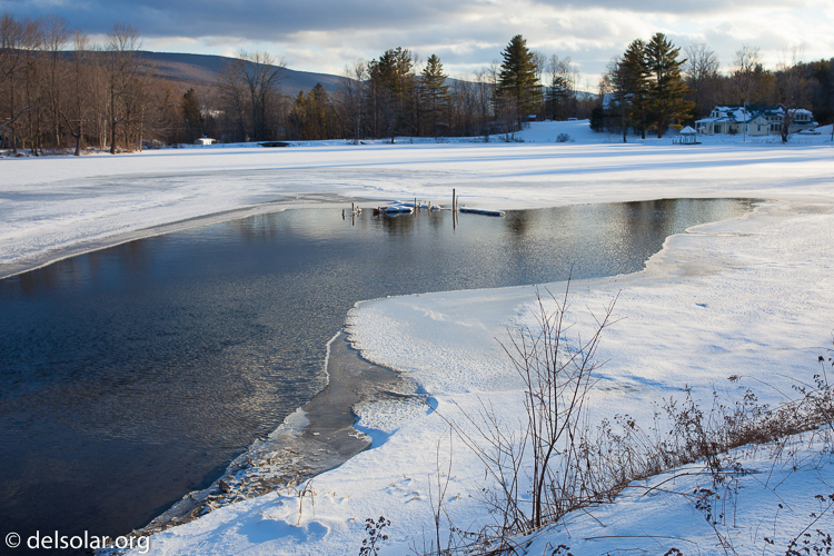 Canon EOS 5D Mark II  --  35 mm  --  35mm  