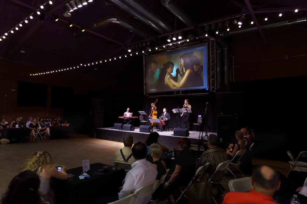 ILCE-7RM4  --  E 24mm F2.8 F051 -- 1/80 sec at f / 4.0 -- ISO 1600 -- 0 EV -- 