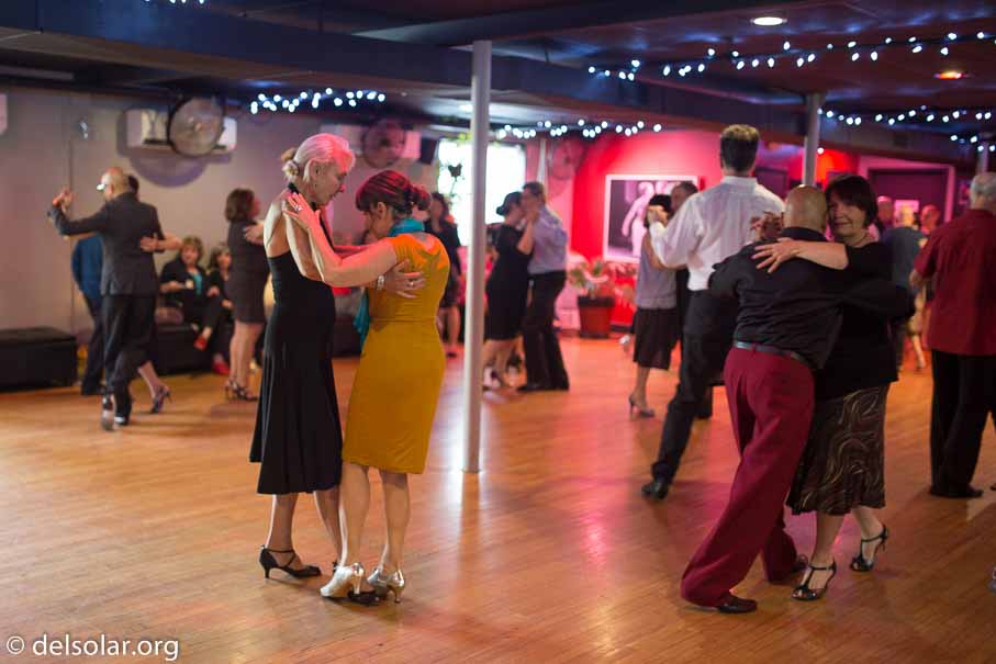 Canon EOS 5D Mark III  --  35 mm  --  35mm  