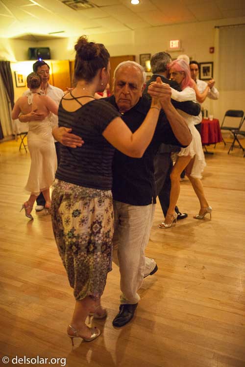 Canon EOS 5D Mark II  --  35 mm  --  35mm  