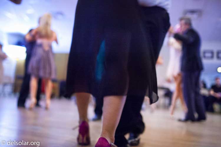 Canon EOS 5D Mark II  --  35 mm  --  35mm  