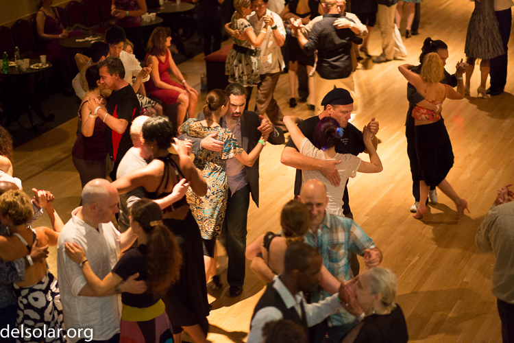 Canon EOS 5D Mark III  --  85 mm  --  EF85mm f/1.8 USM  