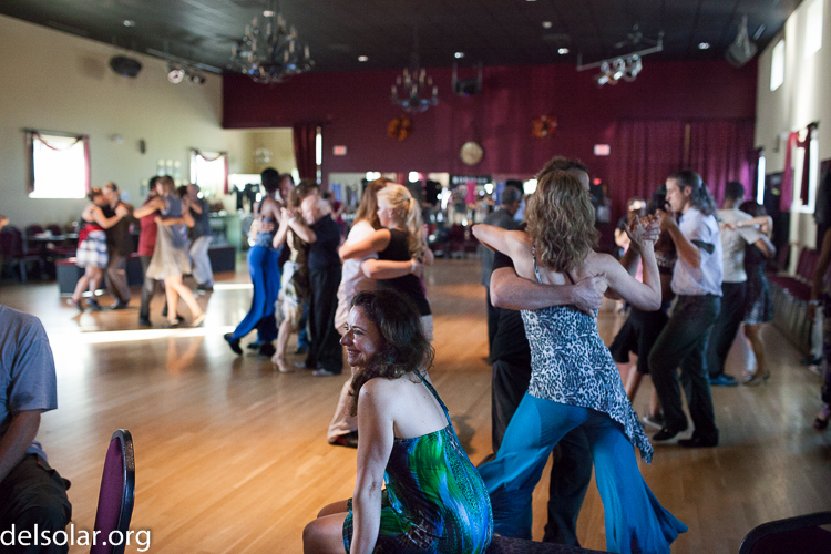 Canon EOS 5D Mark II  --  35 mm  --  35mm  