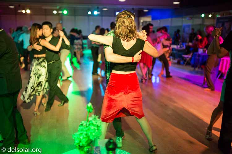 Canon EOS 5D Mark III  --  35 mm  --  35mm  