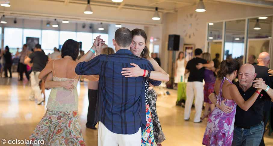 Canon EOS 5D Mark III  --  35 mm  --  35mm  