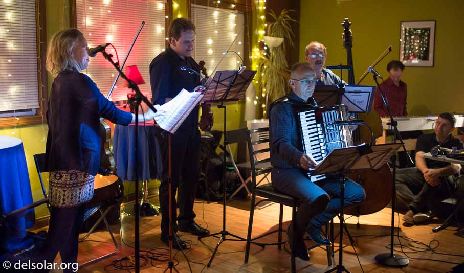 Canon EOS 5D Mark III  --  35 mm  --  35mm  