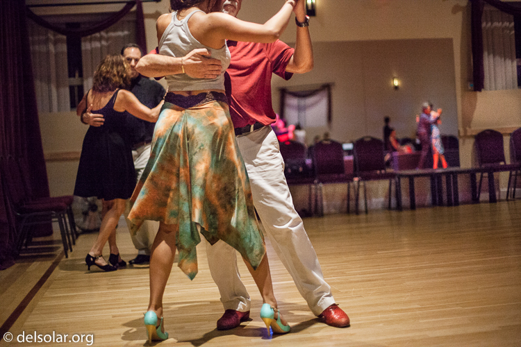 Canon EOS 5D Mark II  --  50 mm  --  EF50mm f/1.4 USM  