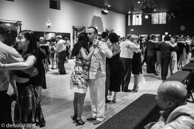 Canon EOS 5D Mark II  --  35 mm  --  35mm  